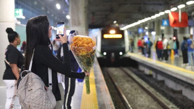 Extensiones horarias, acceso con mascotas y bicicletas: así funcionará el Metro de Medellín durante la Feria de las Flores