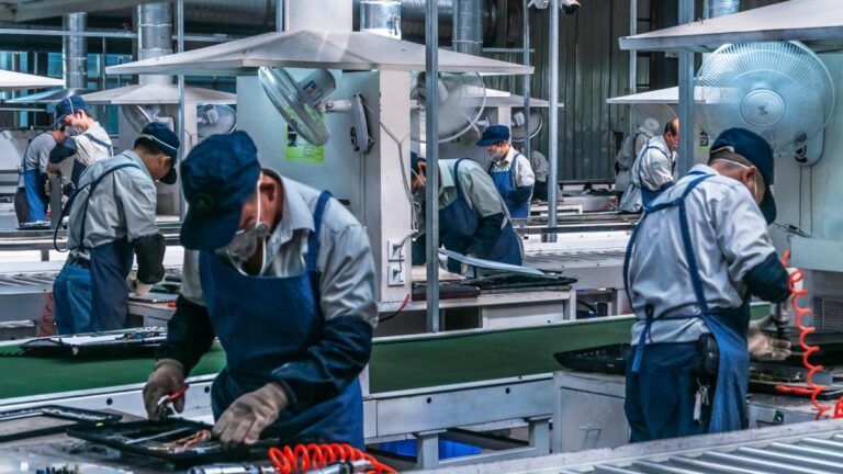 Ajustes en recargos laborales avanzan