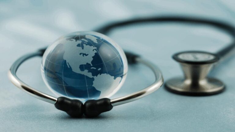 La ayuda global en salud cae a su nivel más bajo en 15 años por recortes de grandes potencias