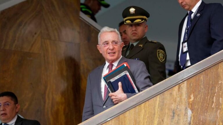Caso Uribe no termina: juicio podría prolongarse hasta cinco años más