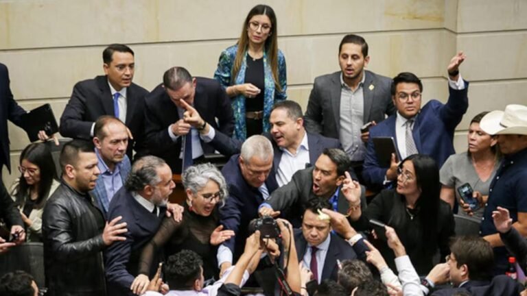 Reforma a la salud y presupuesto de 2026: las dos batallas clave de Petro en el Congreso