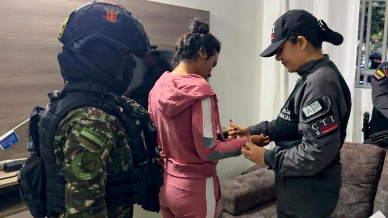 Capturan en Antioquia a alias Sara, presunta cabecilla del GAO-r Subestructura 18
