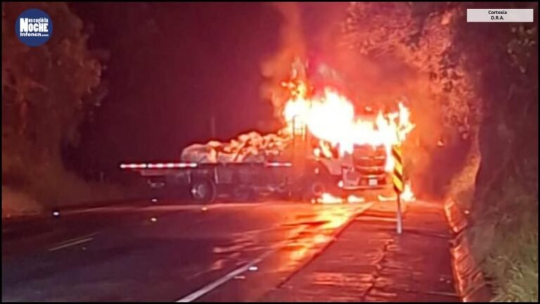 La violenta jornada en el corredor vial Medellín – costa Atlántica terminó con un camión quemado por los subversivos