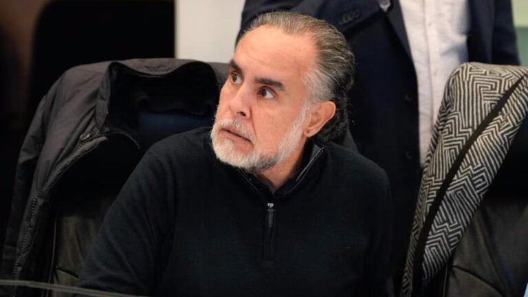 “Nos traicionaron”: Benedetti culpa a congresistas del Pacto Histórico tras elección de Carlos Camargo como magistrado de la Corte Constitucional