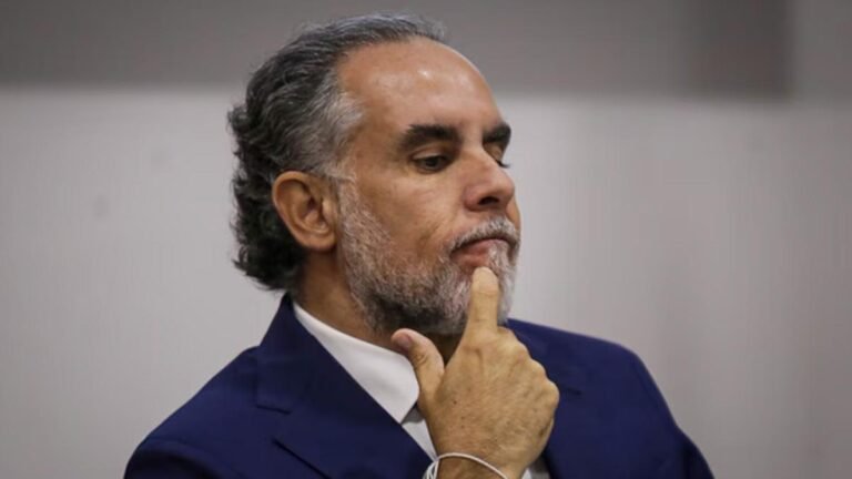 Armando Benedetti confirma que Estados Unidos le retiró la visa y culpa a disputas internas con Álvaro Leyva