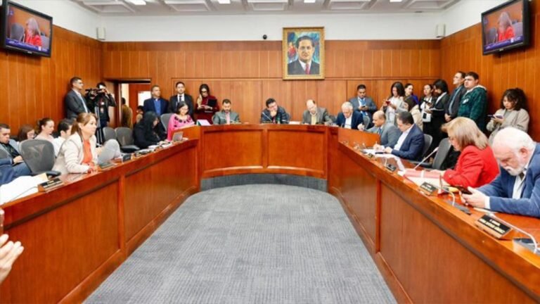 Comienza el debate de la reforma a la salud en el Senado: tensión por recursos y mecanismos