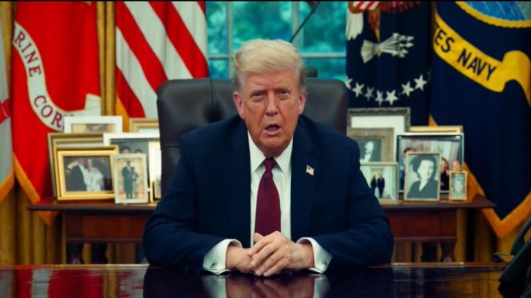 Trump sube aranceles al cine extranjero al 100 %