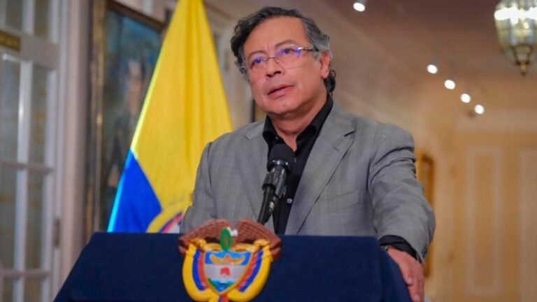 “Embajadores blancos, criados en la diplomacia feudal, se van”: Petro ordena cambios en la diplomacia