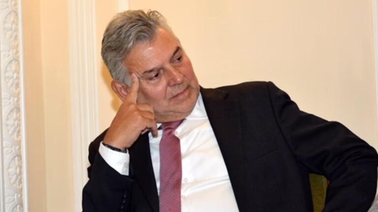Reforma laboral de Petro provoca el cierre de más de 60 empresas en Colombia