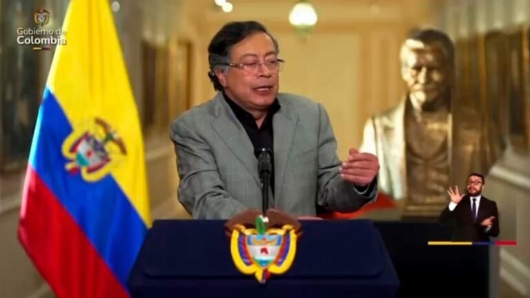Petro responsabiliza a exdirectivos de la Nueva EPS por crisis financiera de la Nueva EPS y exige reforma a la salud