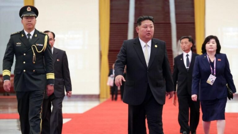 Personal de Kim Jong-un elimina rastros de ADN tras reunión con Putin en Beijing, ¿por qué?