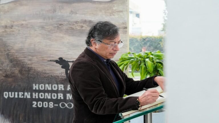 Partidos le dan la espalda a Petro