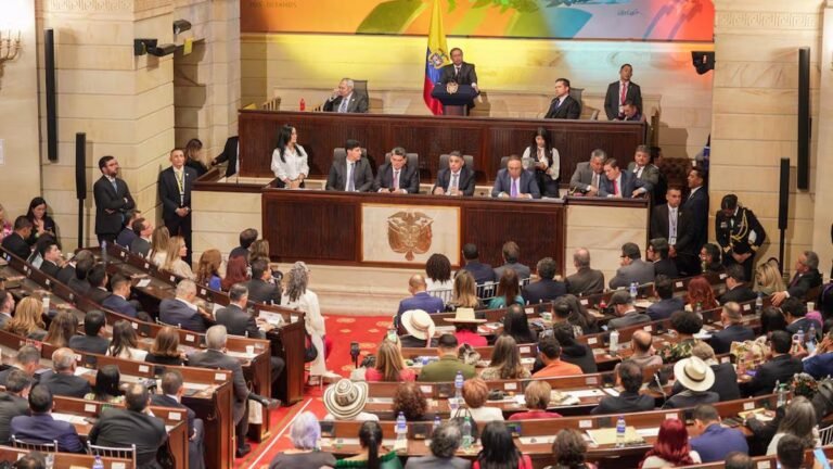 Venció el plazo para que el Presupuesto no sea aprobado por decreto: Congreso bajo presión
