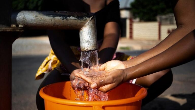 Habitantes del norte de Medellín y Bello están sin agua