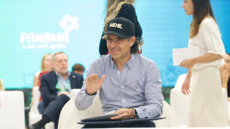 Alcalde de Medellín cofirma su visita a Estados Unidos ¿Cuál será la razón?
