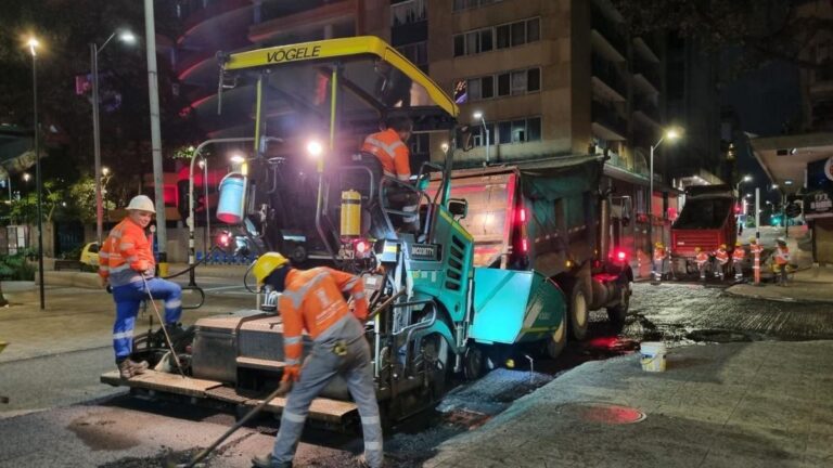 ¿Están tapando huecos en Medellín? Esto dice la Alcaldía Distrital