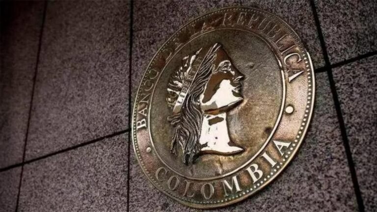 Tasas de interés en Colombia podrían cambiar en 2025; expectativa sobre decisión del Banco de la República
