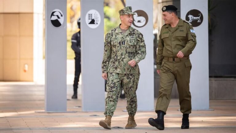Arriban 200 soldados norteamericanos en misión para supervisar el alto al fuego en Gaza