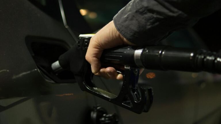 Gasolina y diésel suben desde este viernes