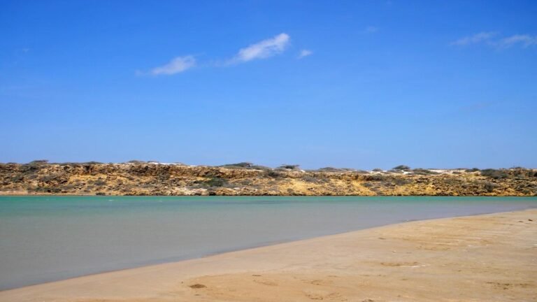 TGI y Ecopetrol chocan por regasificadora en La Guajira