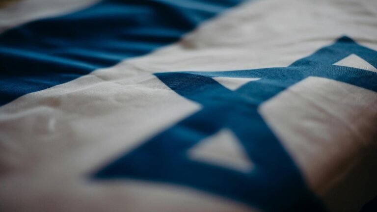 Demanda contra decretos que frenaron carbón a Israel