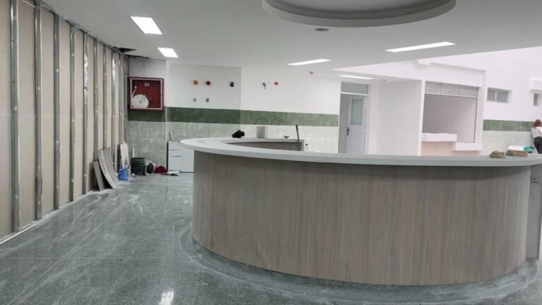 Unidad Hospitalaria de Manrique alcanza el 80 % de avance en sus obras de modernización