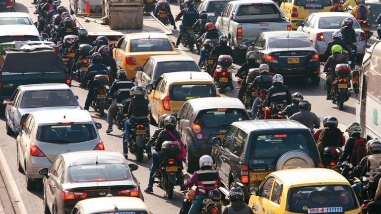 Colombia aplaza hasta 2026 la implementación de frenos ABS y CBS obligatorios para motocicletas nuevas