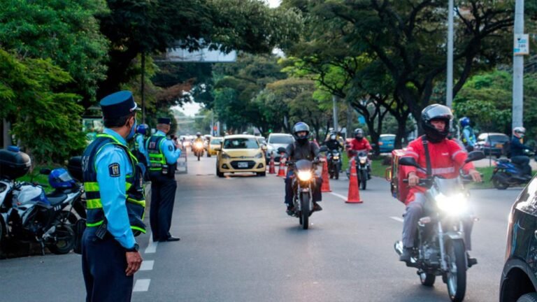 Más de 3.900 motociclistas han perdido la vida en Colombia durante 2025. La mortalidad crece un 8 % frente al año anterior
