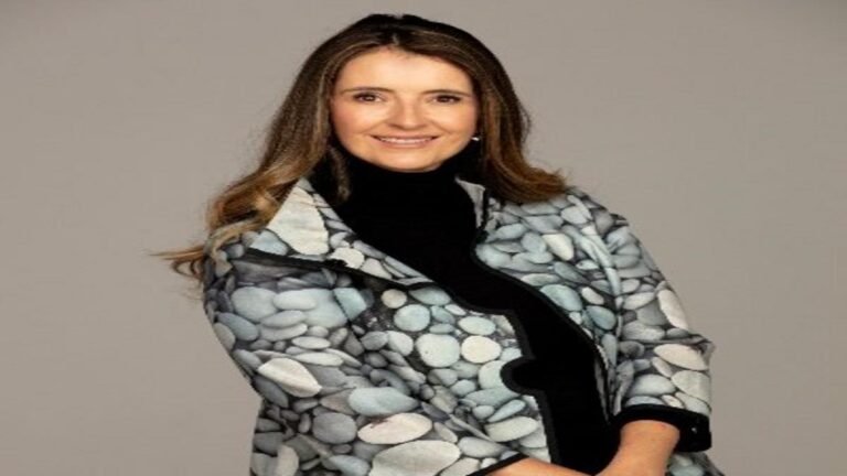 Paloma Valencia: “Las cortes deben frenar delirios de Petro”