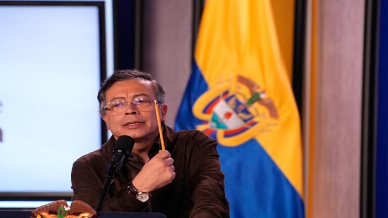 Petro acusa a EE. UU. de “ejecuciones extrajudiciales”