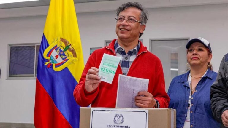 Gustavo Petro responde críticas por la consulta del Pacto Histórico y defiende participación ciudadana