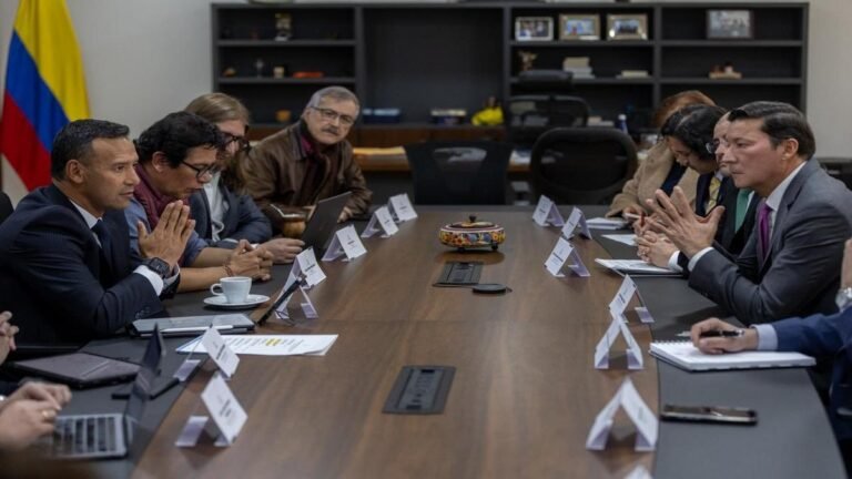 Registrador y Mindefensa hablan de seguridad electoral