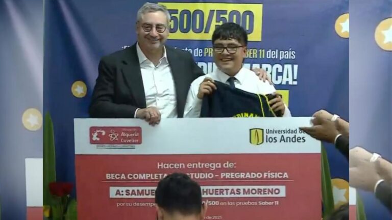 Samuel Huertas, joven que obtuvo puntaje perfecto en el Icfes, ganó beca para estudiar Física en la Universidad de los Andes