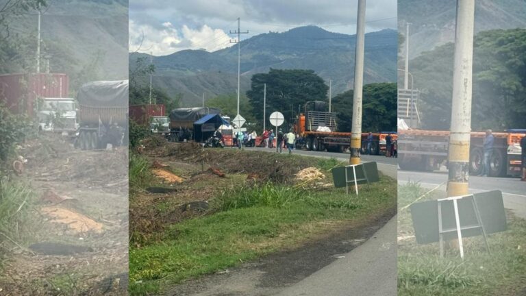 Campesinos bloquean la vía Buga – Buenaventura en la glorieta de Mediacanoa exigiendo diálogo con el Gobierno Nacional