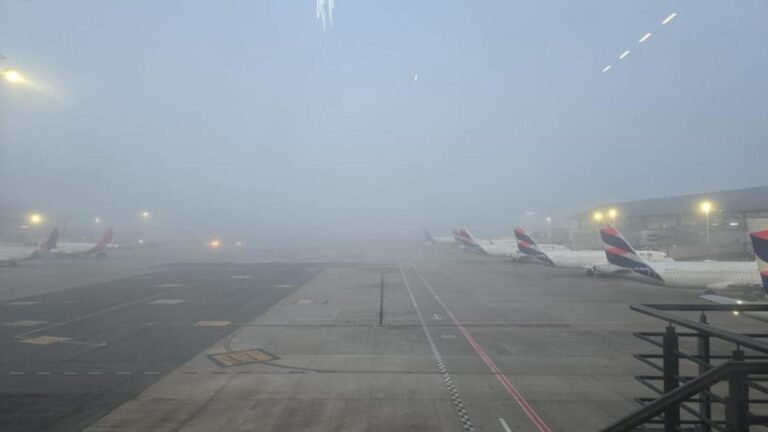 Niebla afecta operación aérea en El Dorado: cancelan y retrasan vuelos