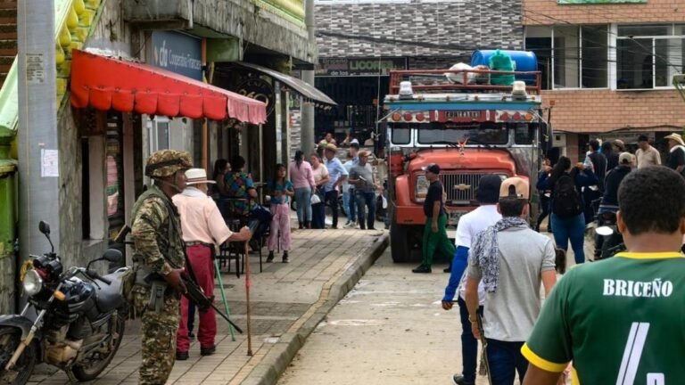Crece la polémica por situación en Briceño: Gobernación de Antioquia exige militarización y el Gobierno lleva la contraria