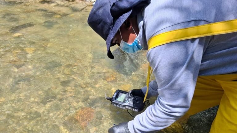 Medellín refuerza el monitoreo de cuencas para proteger el suministro de agua durante temporada de lluvias