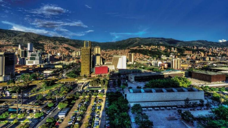 Medellín gana por primera vez el premio a la Mejor Oficina de Promoción Turística de Sudamérica