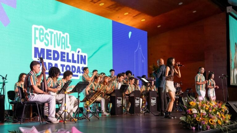 Medellín exaltó a 12 mujeres que transforman la cultura desde la dirección musical