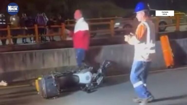 Un motociclista cayó al vacío en la vía que comunica San Jerónimo con Medellín, quien sobrevivió de milagro