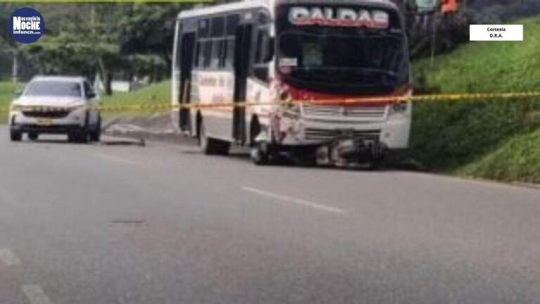 Accidente en la vía que comunica Medellín con Caldas cobró la vida de una motociclista y dejó otra gravemente herida