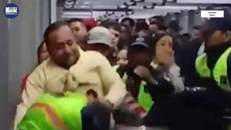 Fuerte pelea en Transmilenio quedó registrada en video y generó indignación en redes sociales