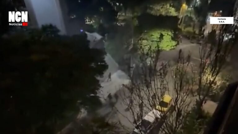 Grave incidente entre hinchas de Nacional y América a las afueras de un hotel en Medellín, dejó 3 seguidores escarlatas lesionados