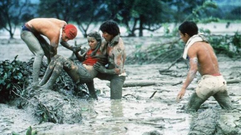 A 40 años de la tragedia de Armero, 583 familias siguen buscando a sus hijos desaparecidos en medio de la trágica emergencia que acabó con toda una ciudad
