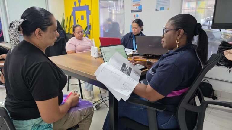 Medellín abre convocatoria para mejorar viviendas de familias vulnerables