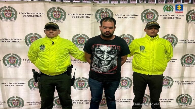 Condenado a 28 años el joven que asesinó a sus padres en Envigado