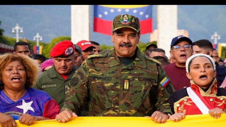 Maduro tendría maletas listas para huir tras llamada de Trump