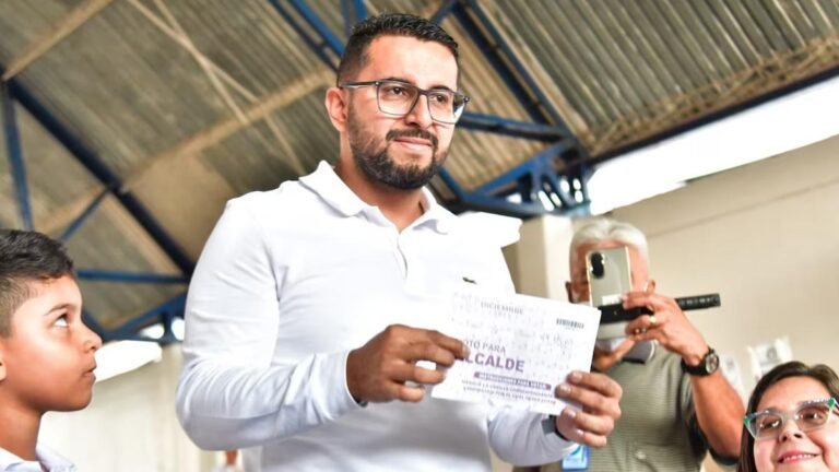El candidato de la ultraderecha, Cristian Portilla, gana la Alcaldía de Bucaramanga