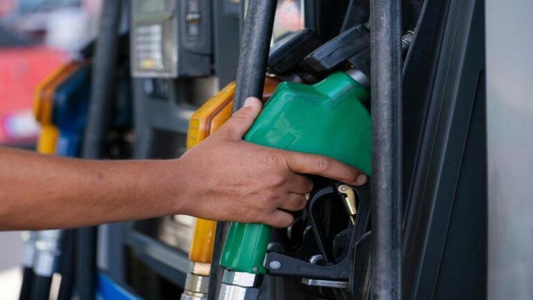 Golpe al bolsillo: subió el diésel y así quedó el precio en cada ciudad