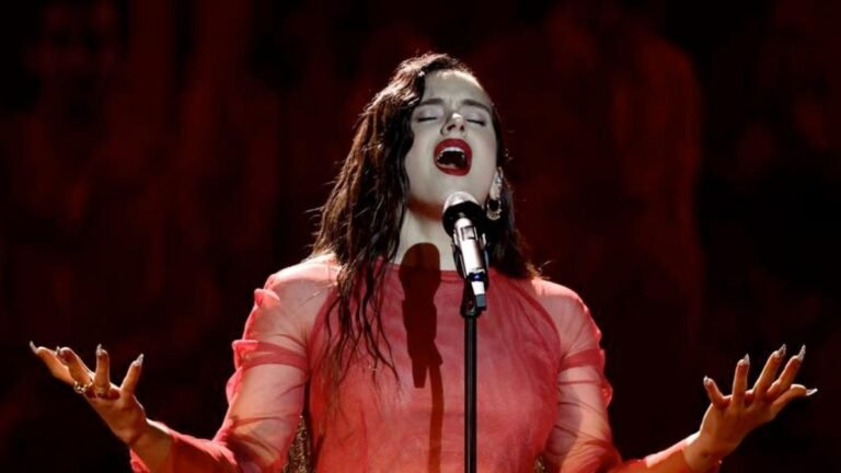 Rosalía confirma concierto en Colombia con su esperado “Lux Tour 2026”